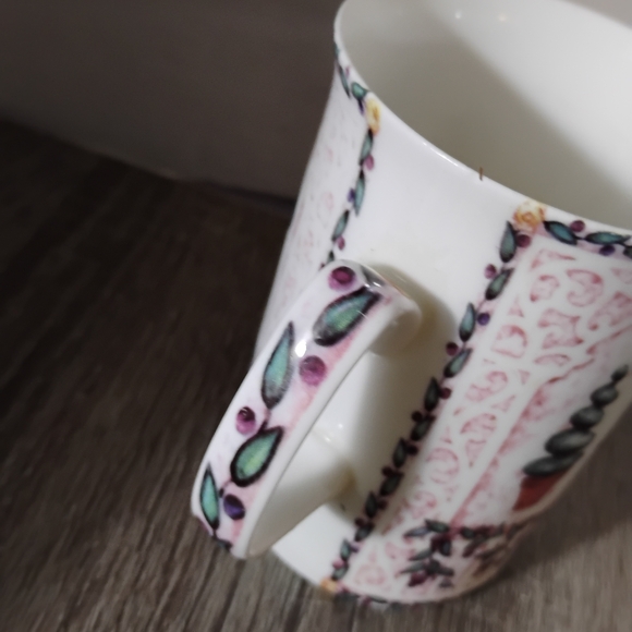 The Lakeside Collection Topiaries Fine Bone China Mug - Picture 3 of 5